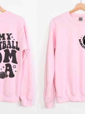 Personalized Basketball Mom Sweatshirt In My Basketball Mom Era Sweatshirt Basketball Mama Shirt Game Day Shirt Basketball Lover Shirt Basketball Shirt Designs Unique revetee 5