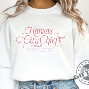 Kansas City Chiefs Taylors Version Shirt Travis And Taylor Tshirt Vintage Football Sweatshirt Subtle Travis Hoodie Unisex Tshirt Nfl Taylors Version Shirt giftyzy 7