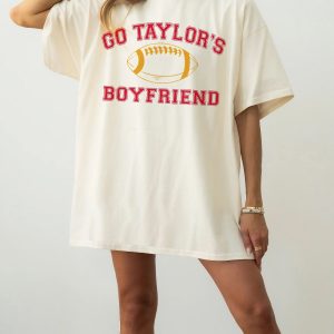 Go Taylors Boyfriend Travis Kelce Shirt Taylor Swiftie Travis Kelce Shirt Kansas City Shirt Kc Football Shirt Go Taylors Boyfriend Shirt Taylor Swift 2048 Unblocked New revetee 4