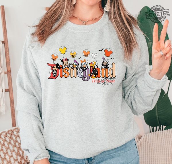 Disneyland Halloween Sweatshirt Trendy Sweatshirt Disneyland Halloween Shirt Sweetheart Night Disneyland 2024 Oversized Halloween Sweatshirt Halloween Town Sweatshirt revetee 2