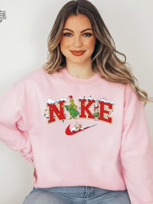 Christmas Sweatshirt Grinch Face Shirt Resting Grinch Face Shirt Boys Grinch Shirt Kobe Grinch Grinch Christmas Tree Grinch Nike Hoodie Grinch Countdown To Christmas New revetee 5