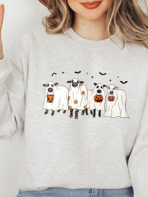 Halloween Sweatshirt Ghost Cows Sweatshirt Ghost Cows Sweatshirt Simple Halloween Costumes Halloween Horror Nights Merch 2023 Christmas Sweaters Halloween Hoodies revetee 5