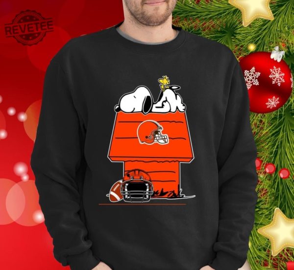 Cleveland Browns Nfl Football Snoopy Woodstock The Peanuts Movie T Shirt Nfl Games Today Snoopy Halloween Unique revetee 3