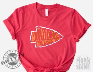 Go Taylors Boyfriend Shirt Swelce 87 Hoodie In My Kelce Era Tshirt Taylor Swift Chiefs Arrowhead Sweatshirt Swifty Football Unisex Shirt giftyzy 2