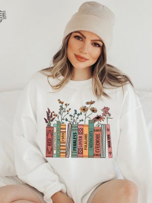 Albums As Books Sweatshirt Trendy Aesthetic For Book Lovers Crewneck Sweater Taylor Swift Folklore Shirt Taylor Swift Chiefs Shirt Taylor Swift T Shirt Ideas Taylor Swift Red T Shirt revetee 8