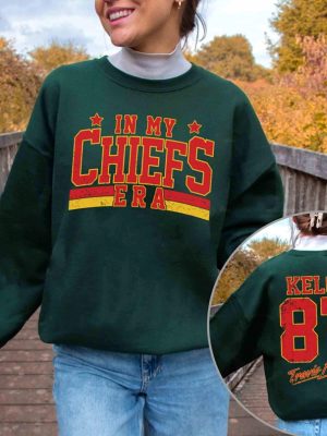 Retro In My Chiefs Era Shirt Vintage Travis Kelce Tshirt America Football Sweatshirt Football Fan Gifts Travis Kelce The Eras Tour revetee 4