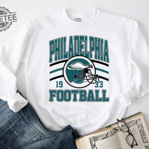 Philadelphia Football Crewneck Sweatshirt Hoodie Tshirt Game Day Pullover Eagle 90S Style Football Crewneck revetee 3