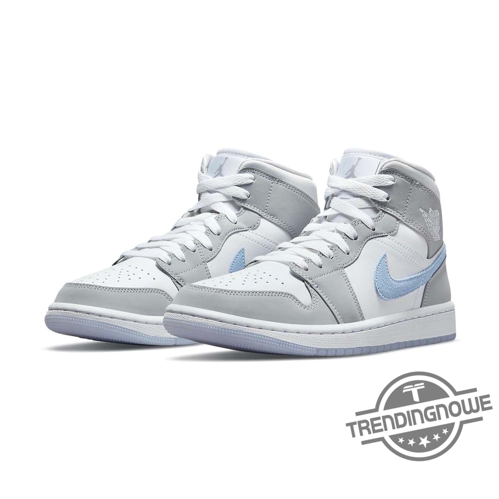 Air Jordan 1 Mid Wmns Wolf Grey Aluminum 12 Air Jordan 1 Mid WMNS Wolf Grey Aluminum