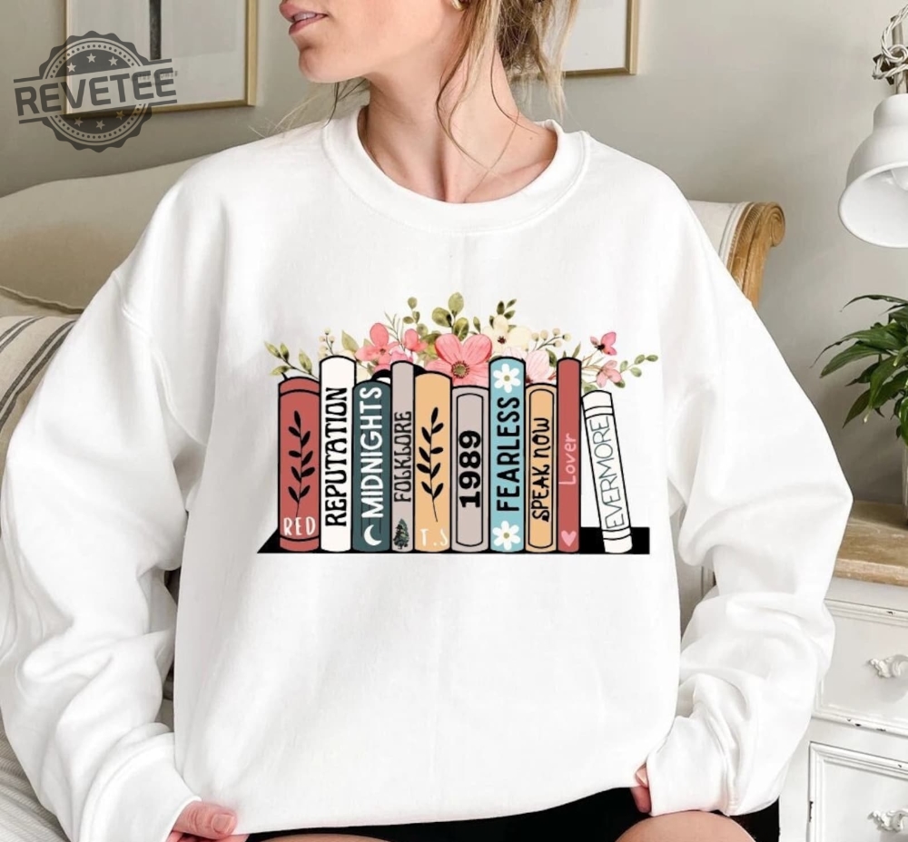 Best Taylor Swift Gifts 2019: Lover Merch, T-Shirt, Books, Fan Artwork