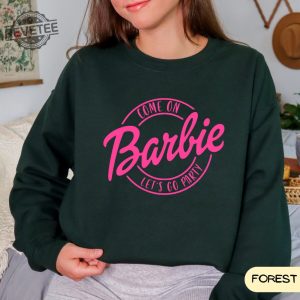 Barbie Sweatshirt Retro Doll Sweatshirt Cozy Sweatshirt Pink Shirt Gifts For Her Cozy New Doll Movie Trending 2023 Christmas Gift New revetee 5