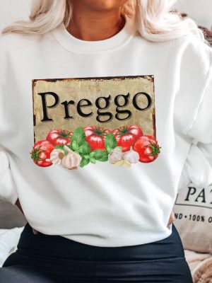 Prego Sauce Sweatshirt Funny Halloween Pregnancy Shirt Funny Pregnancy Announcement Sweater 2023 Pregnant Women Costume Mommy To Be Unique revetee 5