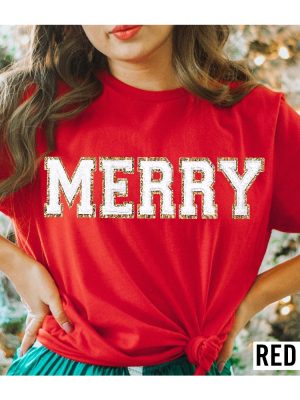 Chenille Patch Christmas Sweatshirt Christmas Shirts Merry Christmas Crewneck Cute Winter Sweater Unique revetee 3