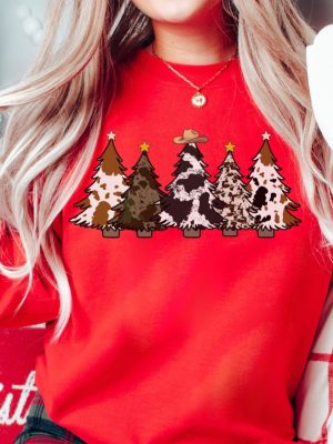 Country Christmas Sweatshirt Cute Cowhide Sweatshirt Holiday Sweatshirt Christmas Cow Shirt Cow Lover Xmas Gift Farm Sweatshirt Cows Unique revetee 2