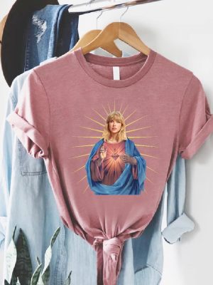 Taylor Swift Jesus Shirt Swiftie Gift For Fan Eras Tour Jesus Tee Swiftie Jesus Shirts Taylor T Shirt Taylor Swift Fan Outfits Swiftie Crew Unique revetee 3