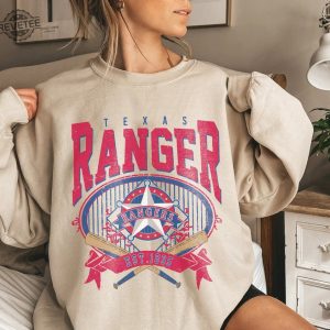 Vintage Texas Ranger Sweatshirt Vintage Texas Baseball Sweatshirt Texas Baseball Sweatshirt Ranger Shirt Unique revetee 2
