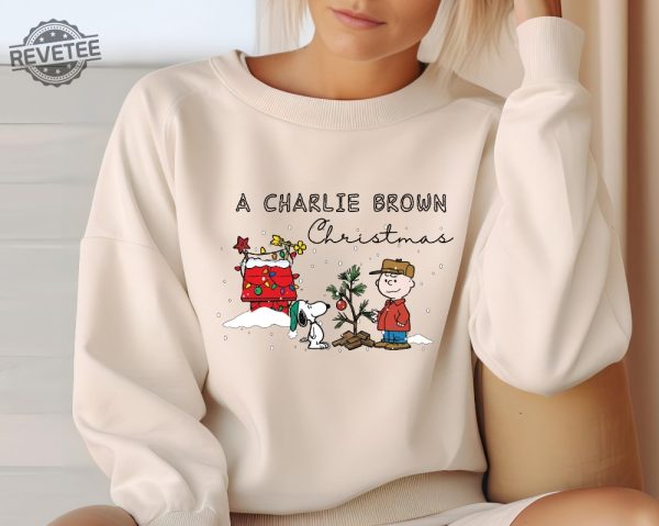 Charlie And The Snoopy Christmas Sweatshirt Christmas Cartoon Dog Sweatshirt Christmas Gift Vintage Sweatshirt Unique revetee 1 1