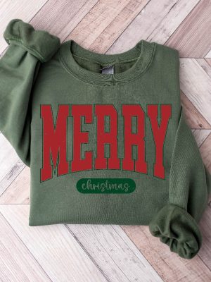 Retro Merry Christmas Sweatshirt Christmas Crewneck Sweater Christmas Shirt For Women Holiday Sweater Christmas Gift Christmas Shirt revetee 4