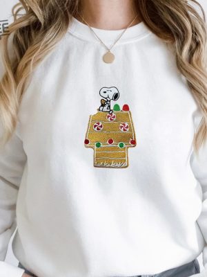 Embroidered Gingerbread House Crewneck Unisex Sweatshirt Embroidery Peanuts Inspired Snoopy Sweater Peanuts Sweater Funny Christmas Gift revetee 5