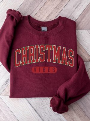 Retro Christmas Vibes Sweatshirt Womens Christmas Sweatshirt Holiday Sweater Cute Christmas Sweatshirt Christmas Gift Winter Shirt Unique revetee 3