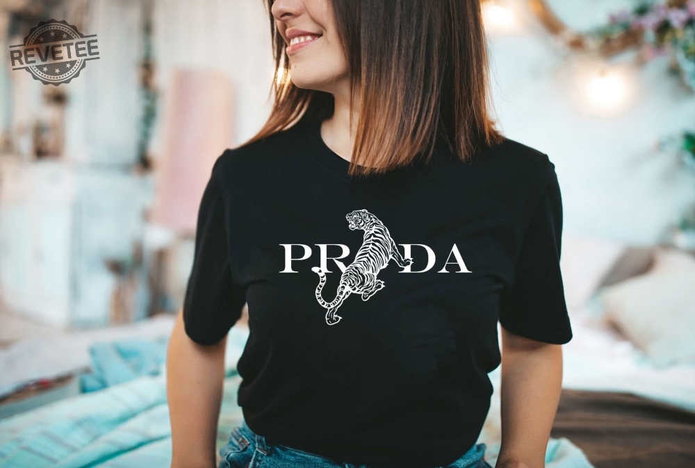 Rad discount prada sweatshirt