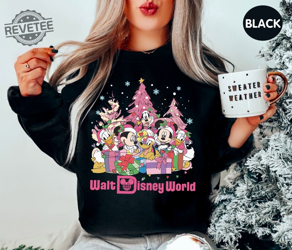 Vintage walt disney hot sale world sweatshirt