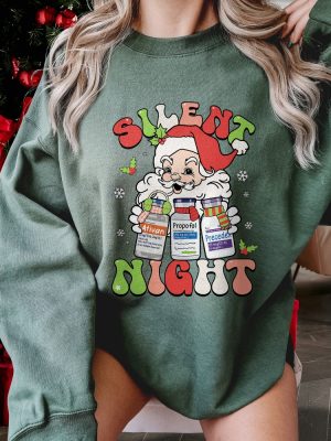 Silent Night Christmas Sweatshirt Retro Icu Nurse Shirt Santas Helpers Anesthesiologist Crna Sweater Holiday Nurse Gift Unique revetee 4