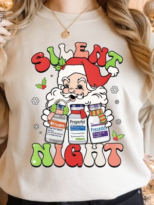 Silent Night Christmas Sweatshirt Retro Icu Nurse Shirt Santas Helpers Anesthesiologist Crna Sweater Holiday Nurse Gift Unique revetee 6