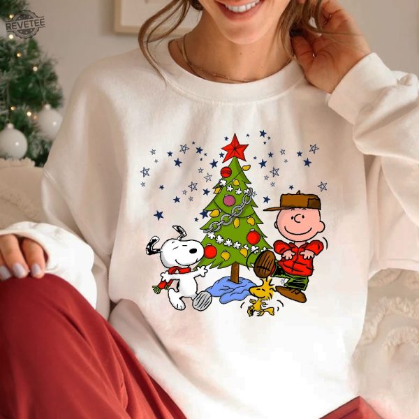 Charlie And The Snoopy Christmas Sweatshirt Christmas Cartoon Dog Sweatshirt Vintage Sweatshirt Christmas Gift Cute Snoopy Christmas Unique revetee 1