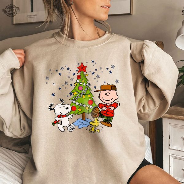 Charlie And The Snoopy Christmas Sweatshirt Christmas Cartoon Dog Sweatshirt Vintage Sweatshirt Christmas Gift Cute Snoopy Christmas Unique revetee 3