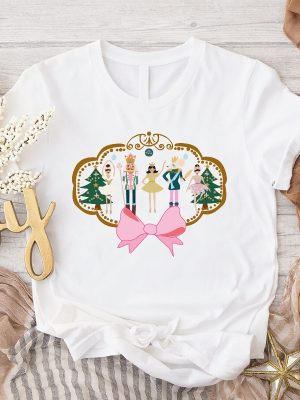 Nutcrackers Shirt Christmas Gift Tee Nutcracker Ballet Shirts Christmas Dance Tshirt Retro Xmas Ballerina T Shirt Vintage Pink Xmas Crew Unique revetee 4