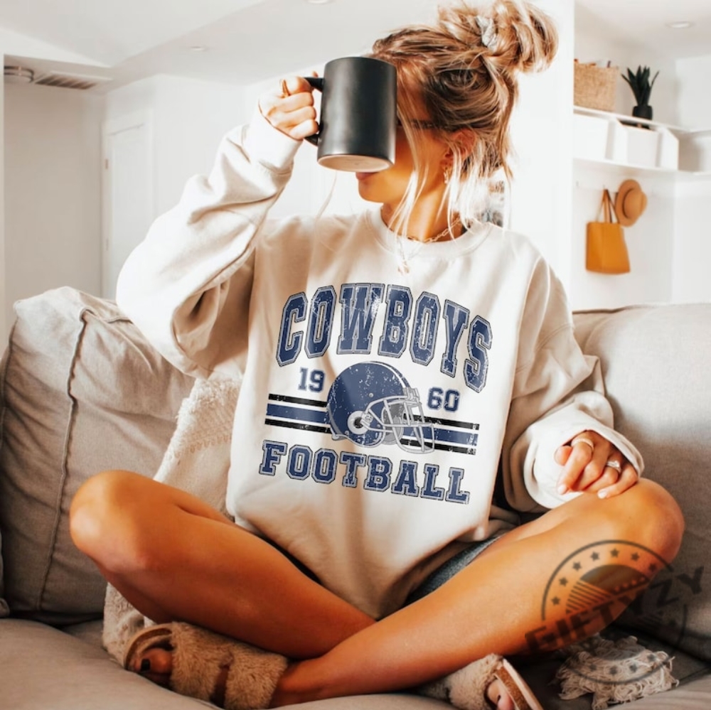 Vintage Cowboys Football Shirt Retro Style 90S Vintage Unisex Crewneck Sweatshirt Graphic Tshirt Gift For Football Fan Hoodie Trending Shirt