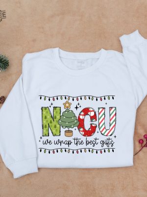 Nicu Nurse Christmas Sweatshirt Neonatal Icu Nurse Holiday Women Sweatshirt Christmas Nicu Crew Outfit Gift For Nicu Unique revetee 3