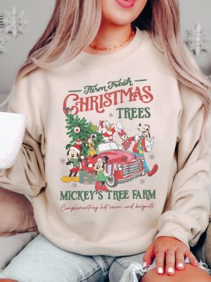 Vintage Disney Farm Fresh Sweatshirt Mickeys Tree Farm Mickey And Friends Christmas Sweatshirt Christmas Disney Family Christmas Gift Unique revetee 2