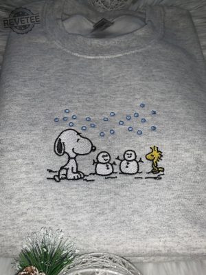 Winter Snoopy Wonderland Sweatshirt Christmas Unisex Sweatshirt Woodstock Embroidered Sweatshirt Gift Snoopy Embroidered Crewneck Unique revetee 2