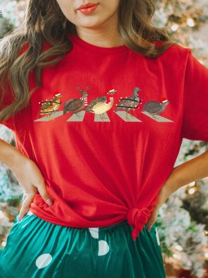 Christmas Quails Sweatshirt Quail Birds Christmas Shirt For Hunter Funny Birds Christmas Sweatshirt Santa Quail Christmas Shirt Men Shirt Unique revetee 5