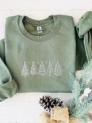 Christmas Tree Embroidered Sweatshirt Christmas Sweatshirt Embroidered Christmas Sweatshirt Christmas Embroidery Sweatshirt Unique revetee 2