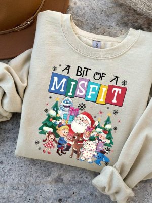 Rudolph Red Nosed Christmas Sweatshirt A Bit Of A Misfit Sweatshirt Rudolph Movie Characters Shirt Christmas Cute Sweatshirt Unique revetee 3