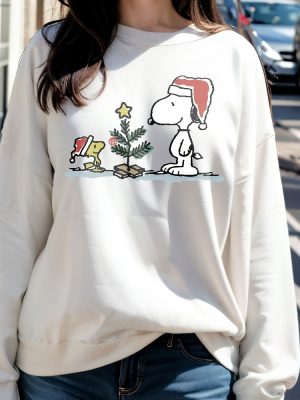 Snoopy Christmas Sweatshirt Vintage Christmas Sweatshirt Christmas Cartoon Dog Sweatshirt Charlie Christmas Sweatshirt Cartoon Sweater Unique revetee 4 1