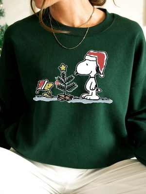 Snoopy Christmas Sweatshirt Vintage Christmas Sweatshirt Christmas Cartoon Dog Sweatshirt Charlie Christmas Sweatshirt Cartoon Sweater Unique revetee 5 1