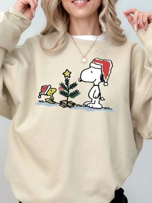 Snoopy Christmas Sweatshirt Vintage Christmas Sweatshirt Christmas Cartoon Dog Sweatshirt Charlie Christmas Sweatshirt Cartoon Sweater Unique revetee 7