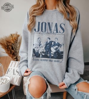 Vintage Jonas Brothers Shirt Retro Jonas Brothers Merch Jonas Brothers Album Sweatshirt 5 Albums 1 Night Jonas Tour 2023 Music Lover Unique revetee 2