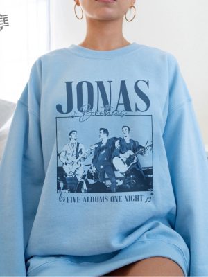 Vintage Jonas Brothers Shirt Retro Jonas Brothers Merch Jonas Brothers Album Sweatshirt 5 Albums 1 Night Jonas Tour 2023 Music Lover Unique revetee 4