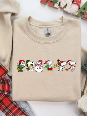 Christmas Cartoon Dog Sweatshirt Snoopy Shirt Kawaii Christmas Sweater Snoopy Christmas Sweatshirt Christmas Gifts Charles And The Snoopy Unique revetee 3