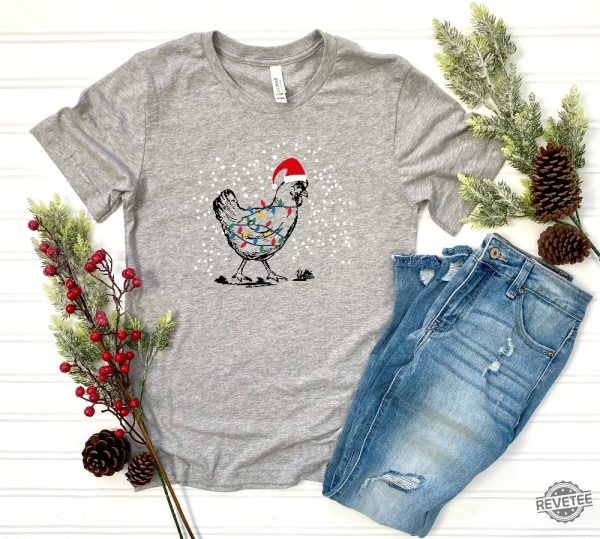 Christmas Chicken Shirt Cute Chicken With Santa Hat T Shirt Christmas Ligths Tee Fun Christmas Shirt Farmer Family Christmas Party Gift Unique revetee 2