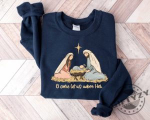 Nativity Scene Shirt Christian Christmas Sweatshirt Christmas Nativity Tshirt True Story Nativity Hoodie Religious Christmas Gifts giftyzy 2