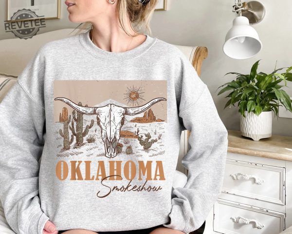 Oklahoma Smokeshow Shirts Zach Bryan Retro Cow Skull Sweatshirt Country Music Hoodies Nashville Cactus Western Tee Cowboy Western Tops Unique revetee 2