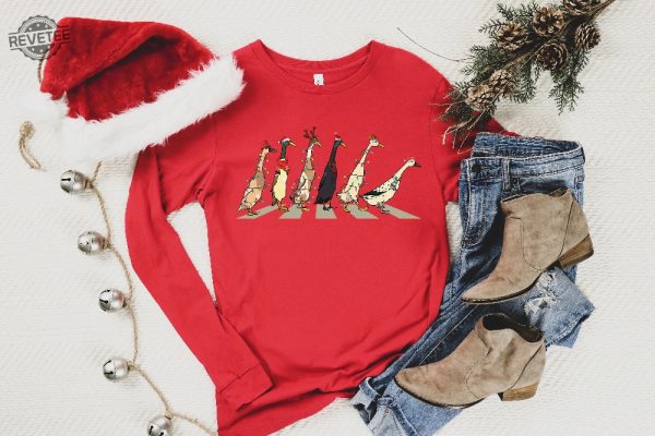 Christmas Ducks Sweatshirt Duck Christmas Shirt For Women Funny Animals Christmas Sweatshirt Farm Lover Gift Funny Christmas Shirt Unique revetee 3