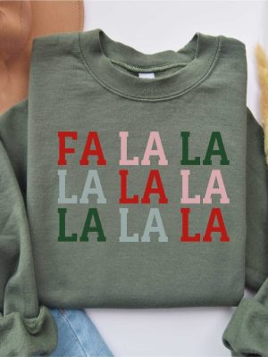 Christmas Sweatshirt Womens Holiday Shirt Mens Holiday Shirt Red Green Holiday Sweatshirt Fun Christmas Shirt Fa La La La La Unique revetee 2