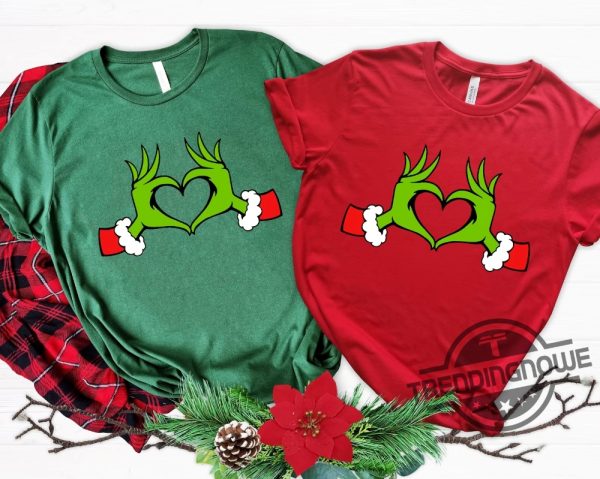 Christmas Shirt Grinch T Shirt Dr Seuss Outfit Christmas Gift Heart Hands Graphic Tees Xmas Womens Clothing Holiday T Shirt trendingnowe 3