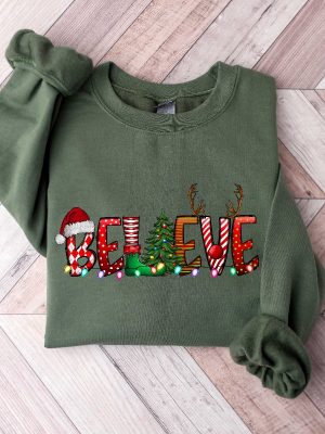 Womens Christmas Sweatshirt Believe Christmas Sweatshirt Christmas Sweater Christmas Sweatshirt Christmas Pajamas Women Believe Shirt Unique revetee 2